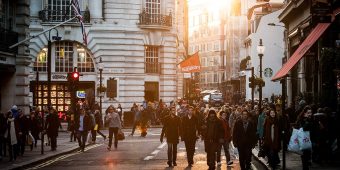Direct-to-consumer: the future of online retail Direct-to-consumer: the future of online retail